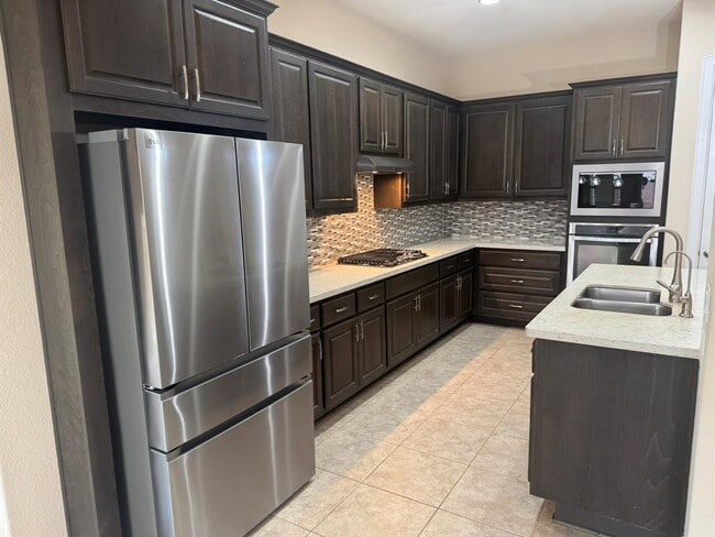 Building Photo - 13704 Camp Comfort Ln