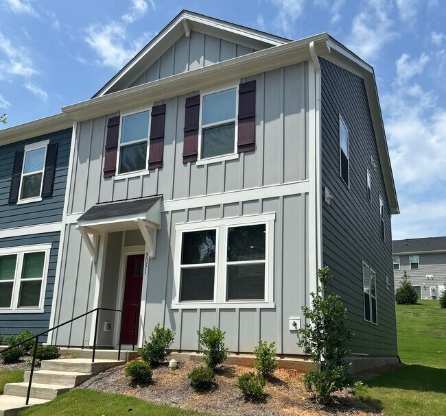 Building Photo - 3 Bedroom | 2.5 Bathroom End Unit Raleigh ...