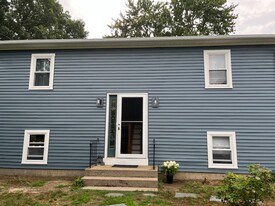 Building Photo - 103 Alder Rd