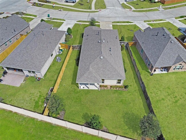 Building Photo - 2210 Thunderbolt Peak Dr