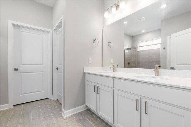 Building Photo - 3218 Gulfstream Pkwy