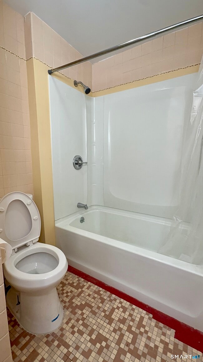 Building Photo - 168 Alfred St