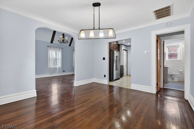 Building Photo - 2096 Lentz Ave