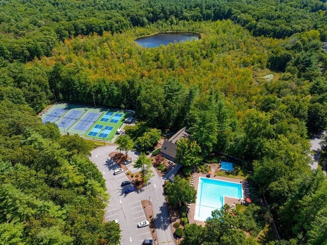 Building Photo - 522 Tumbling Hawk