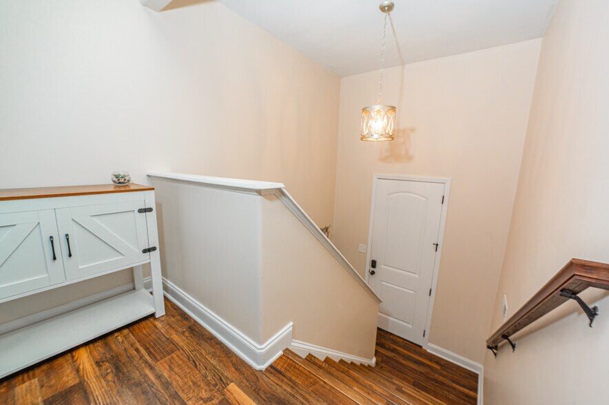 Building Photo - 7809 Elkton Ln