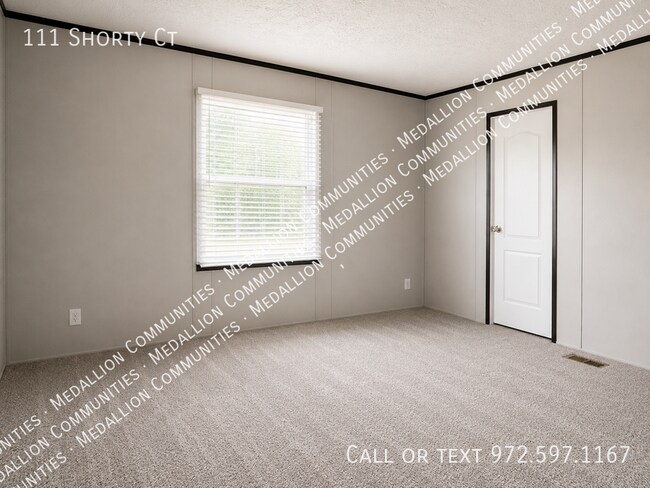 Building Photo - 111 Shorty Ct
