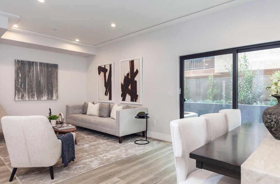 Building Photo - 1059 Elm Ave