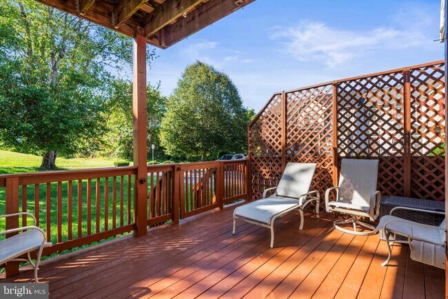 Building Photo - 1538 Long Dr Ct
