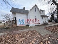 Building Photo - 701 Jackson Ave