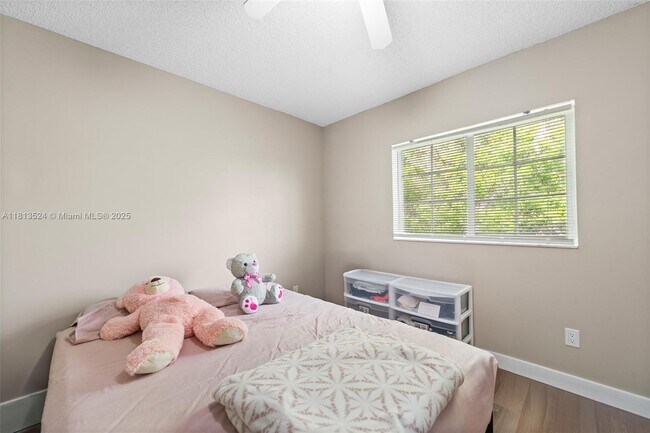 Building Photo - 3690 N 56th Ave