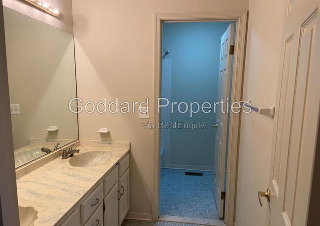 Building Photo - 10225 Club House Court
