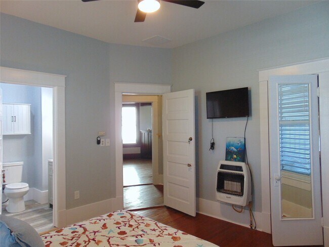 Building Photo - 3420 Avenue R