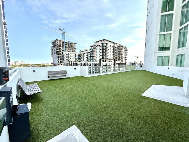 Building Photo - 301 Quay Cmn