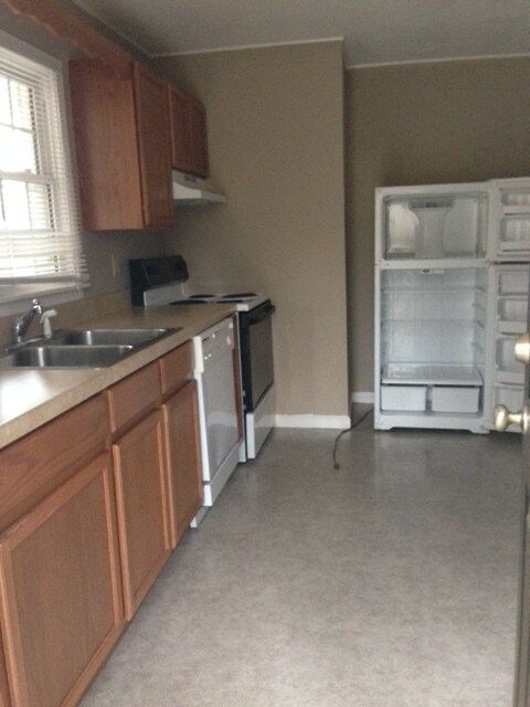 Building Photo - 3614 N Roan St