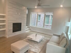 Living Room - 1802 Deacon Hl Ct