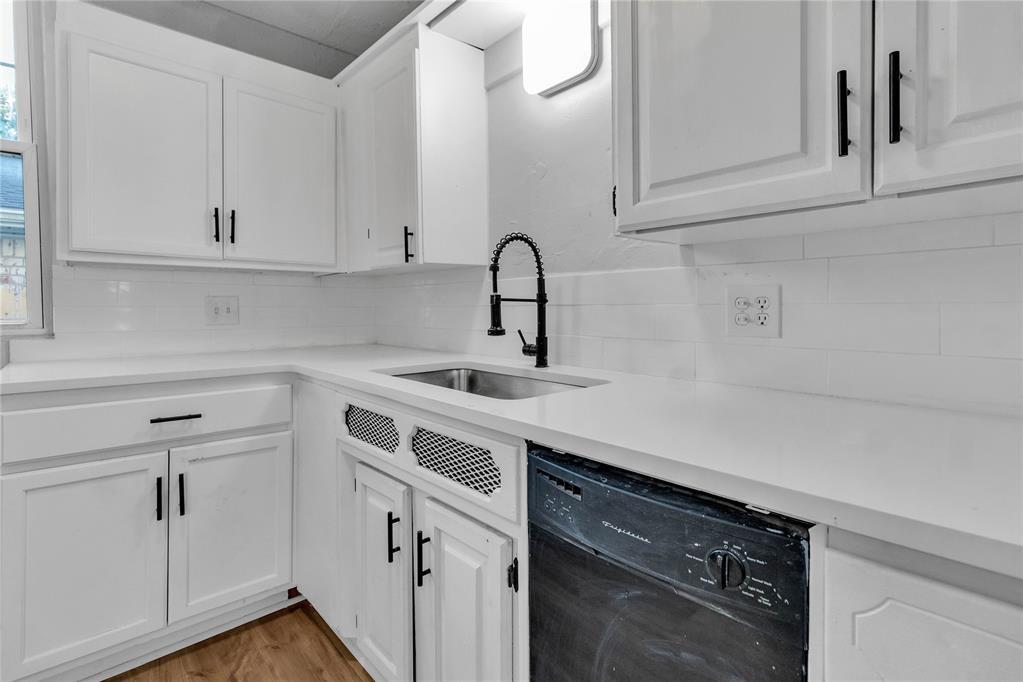 Building Photo - 503 W Martin St