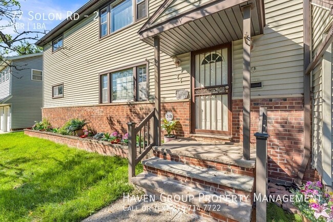 Building Photo - 77 Solon Rd