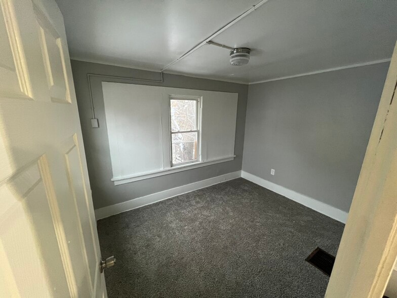 Bedroom 3 - 101 Superior St