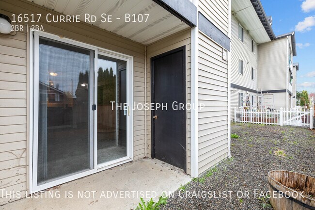 Building Photo - Beautifully Remodeled 2BD/2BA Condo in Mon...