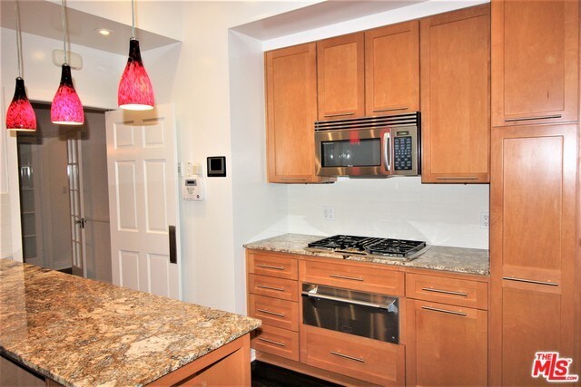 Thermador Cooktop and Warming Drawer - 668 S GRETNA GREEN Way