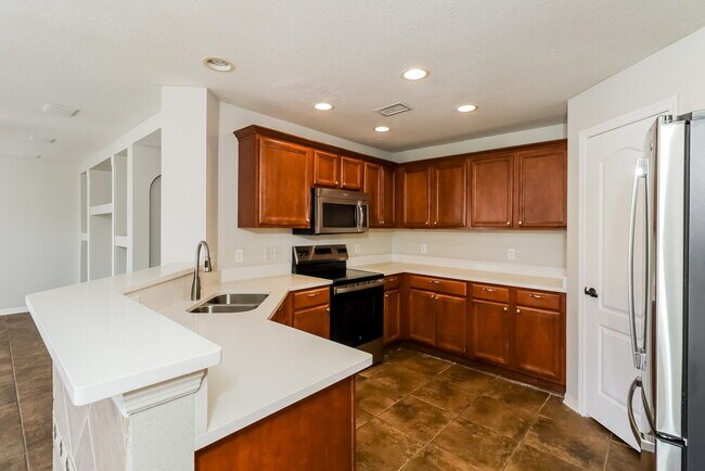 Building Photo - 19738 Timberbluff Dr