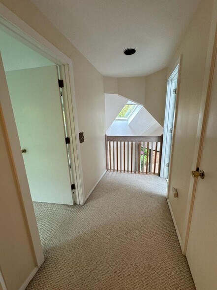 Building Photo - 68 Mid Iron Way