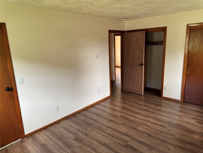 Building Photo - 11 Maiden Ln