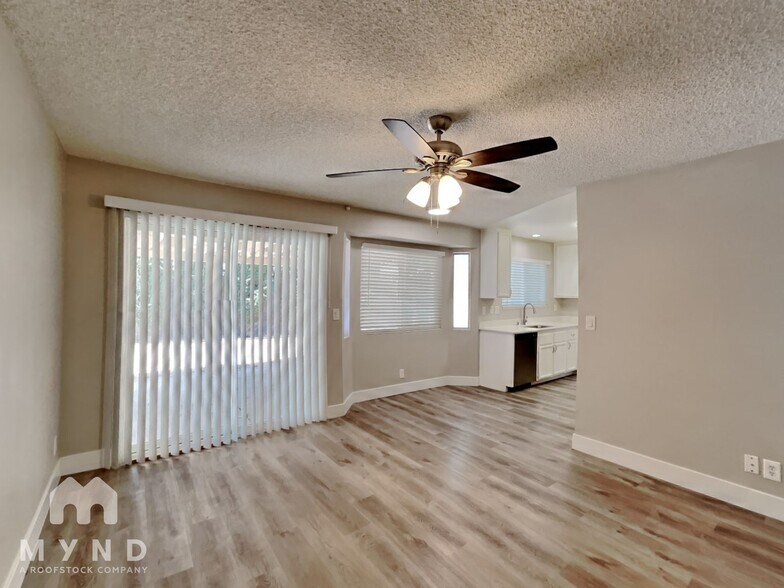 Building Photo - 4423 Honeycomb Dr
