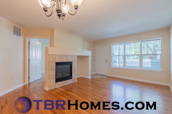 Building Photo - 14300 Waterside Ln