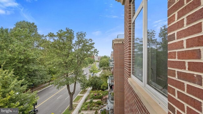 Building Photo - 4025 Connecticut Ave NW