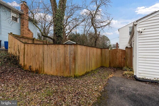 Building Photo - 931 Beaverbank Cir