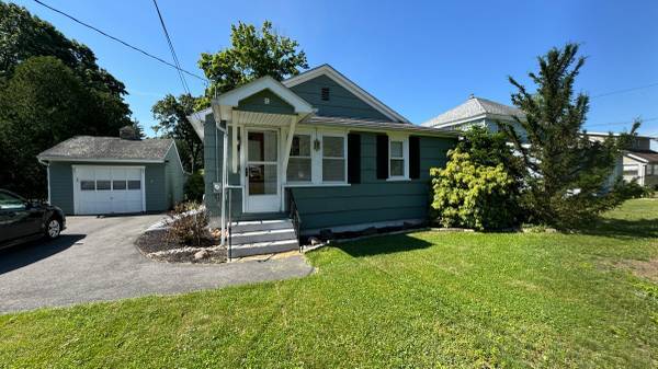 Building Photo - 9 Couture Rd