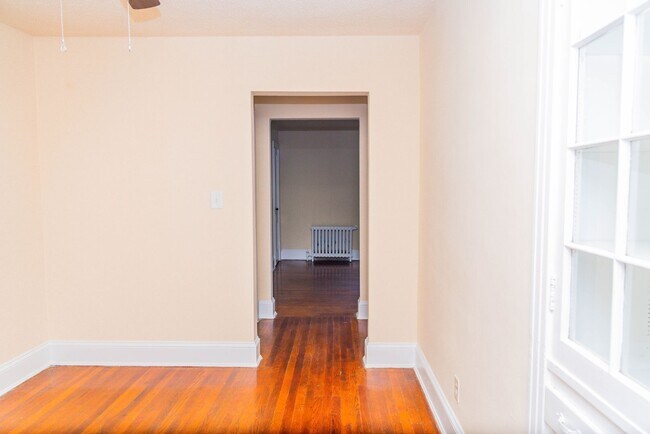 Building Photo - 1518 Porter St