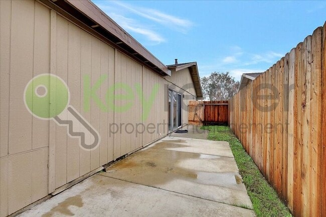 Building Photo - 7331 Florinda Way