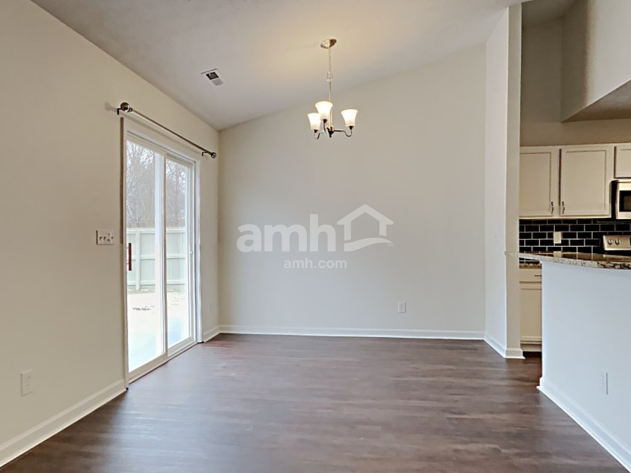 Building Photo - 1405 Willshire Dr