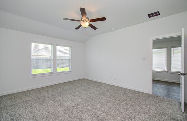 Building Photo - 1130 Desert Willow Dr