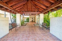 Building Photo - 8860 SW 123rd Ct