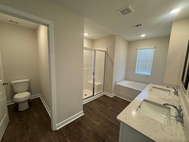 Building Photo - New Construction Community Home with 5 BEDROOMS!