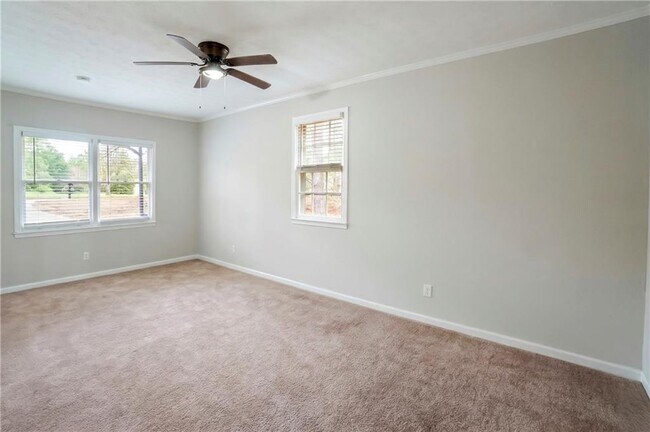 Building Photo - 1802 Driftwood Pl