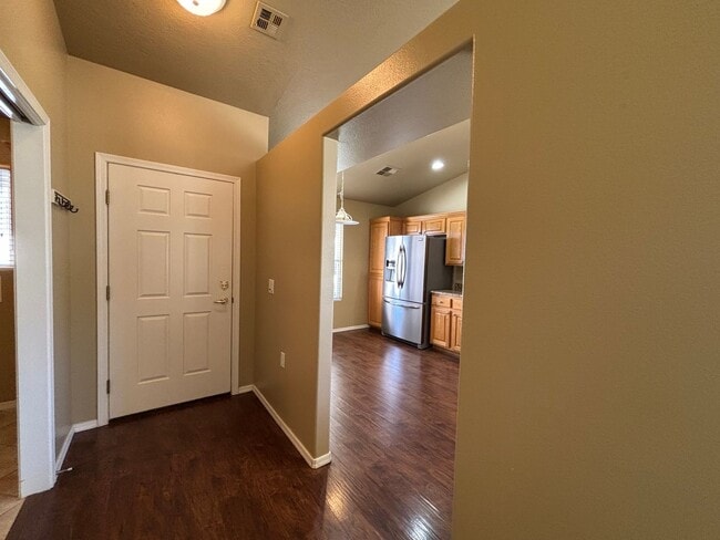 Building Photo - HOME FOR RENT IN SUN RIVER