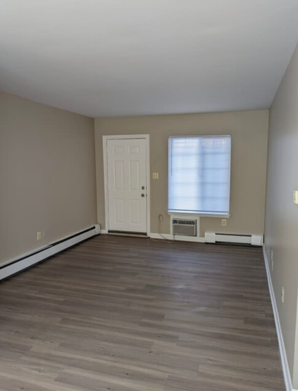 Building Photo - 17020 Raupp Rd