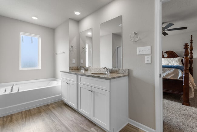 Building Photo - 8588 Palmetto Dr