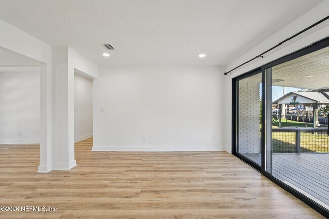 Building Photo - 3165 Creighton Forest Dr