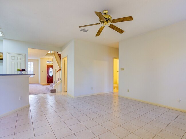 Building Photo - 14406 Fair Knoll Way