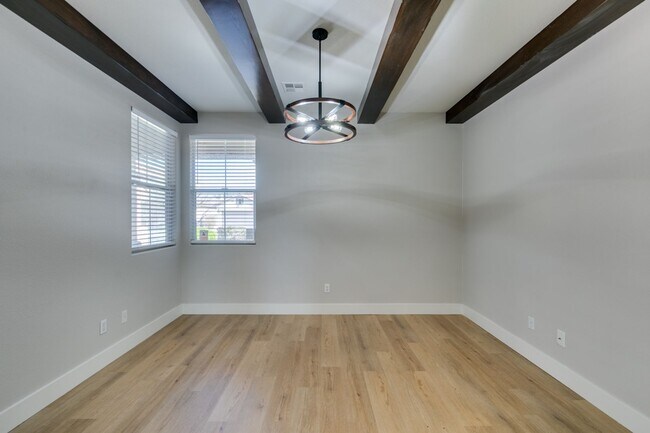 Building Photo - BEAUTIFUL SUMMERLIN 3 BEDROOM UPGRADED!!