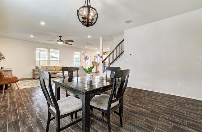 Building Photo - 104 Black Alder St