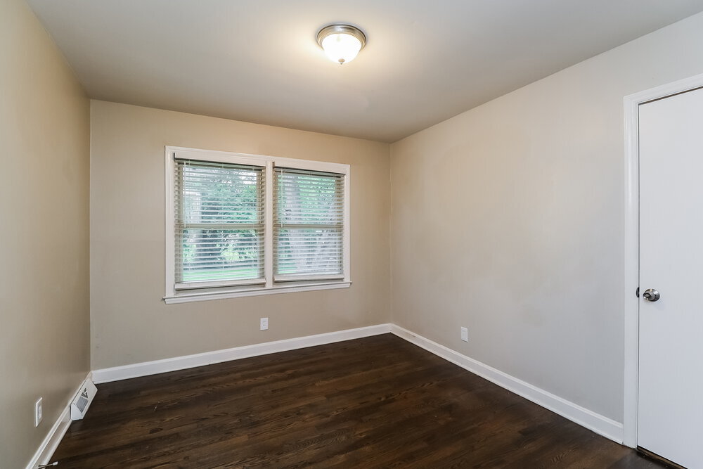 Building Photo - 3924 Broadview Dr