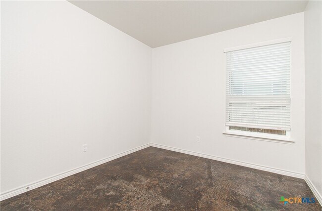 Building Photo - 319 Riptide Dr
