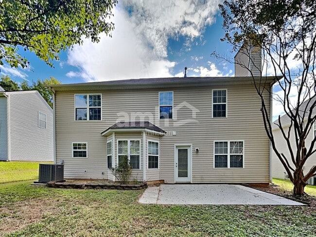 Building Photo - 9117 Hollow Ridge Ln