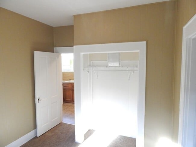 Building Photo - 2Bd/1Ba Single Story Home - Available Soon!